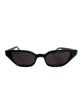 Lu Goldie Margaux Sunglasses in Black